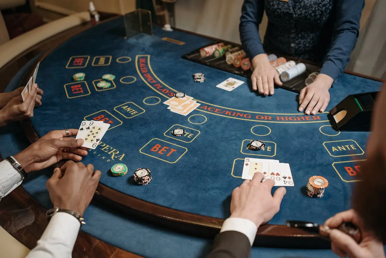 Casino en Vivo: Mesas con Crupieres Reales en Español